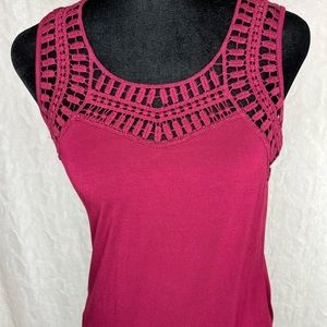 Montagne - Crocheted Lace Tank